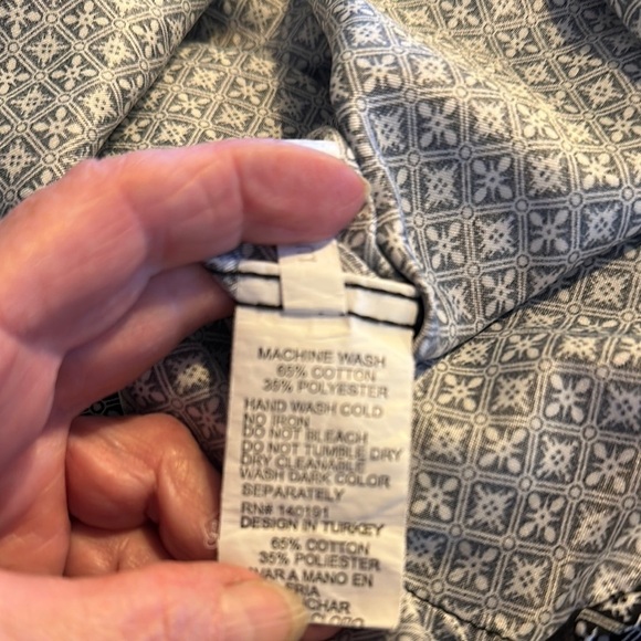 Men's Classic Patterned Button-Down Shirt - Black and Gray - Picture 8 of 8